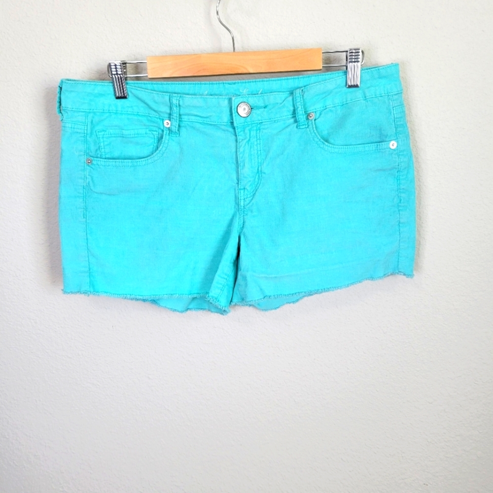 American Eagle size 14 corduroy shorts excellent condition teal color